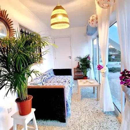 Lazaro House Faro