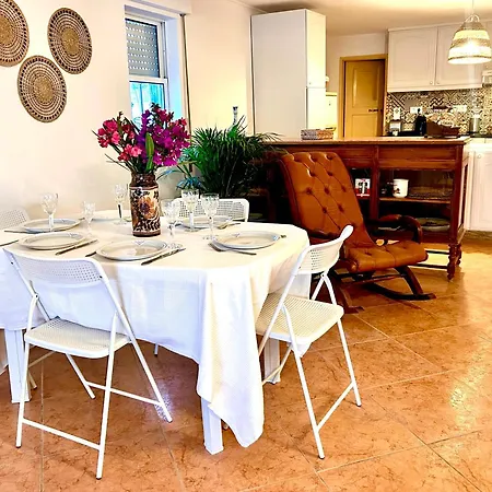 Lazaro House Faro