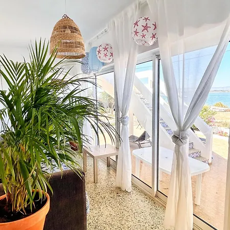 Lazaro House Holiday home *