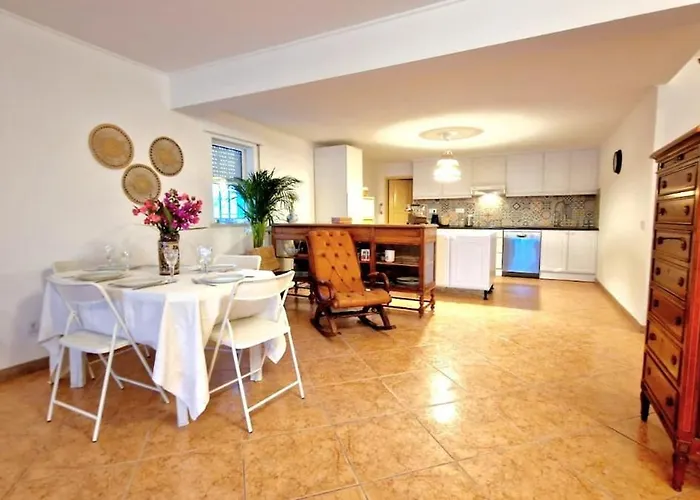 Lazaro House * Distrikt Faro