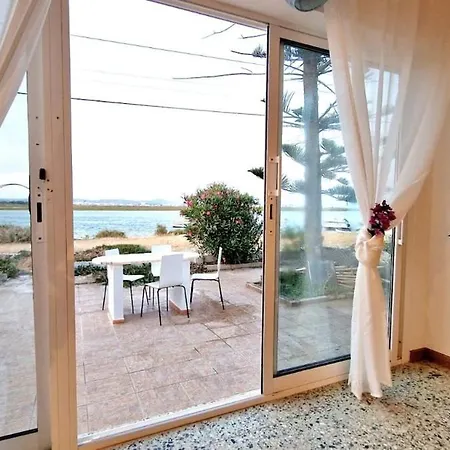 Lazaro House بيت للعطل فارو